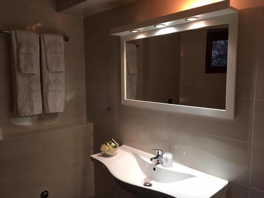 Ellinon Thea Arachova Hotel ภายนอก รูปภาพ
